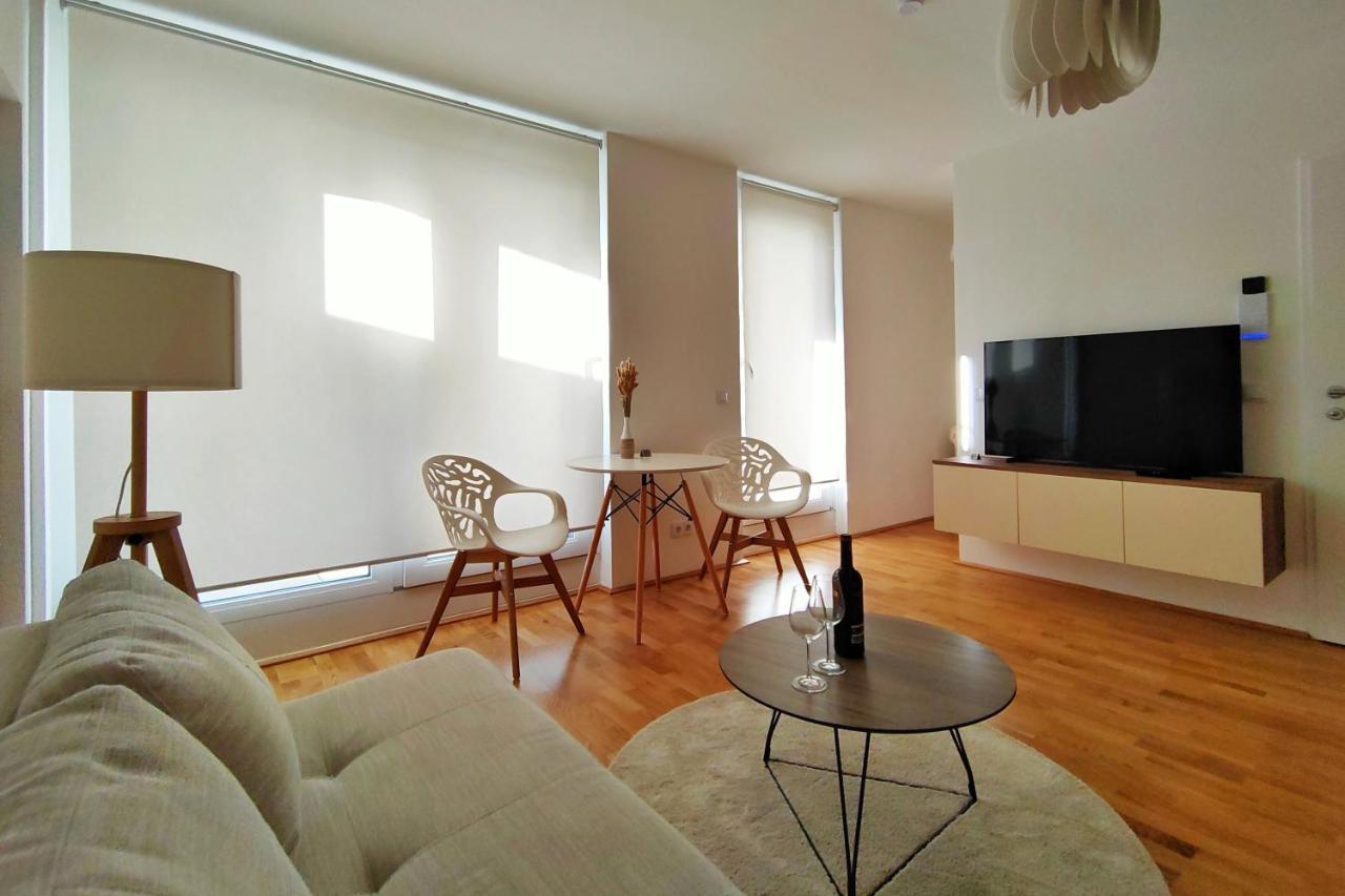 Luma Apartment Near Schoenbrunn With Parking 비엔나 외부 사진